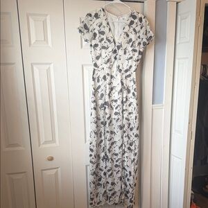 Sleeved V-Neck Maxi Dress in White with Black Floral Print